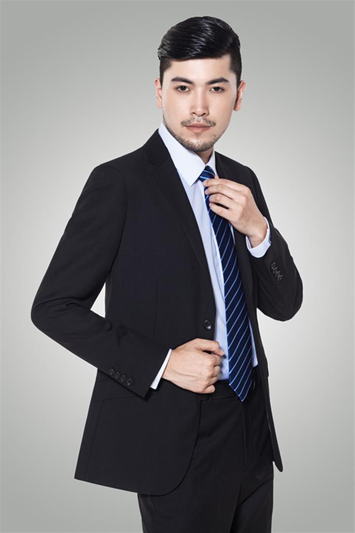 宋轩天 视觉与舞美负责人